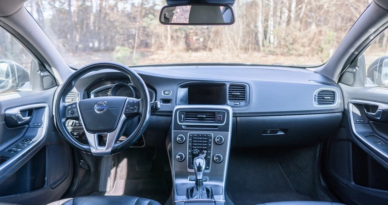 Volvo V60 cena 51800 przebieg: 351507, rok produkcji 2014 z Warszawa małe 631